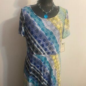 Dana Buchman Multi color Geometric print asymmetric dress, size L